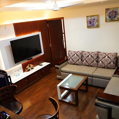 Chola Serviced Apartment Tiruchirappalli Bagian luar foto