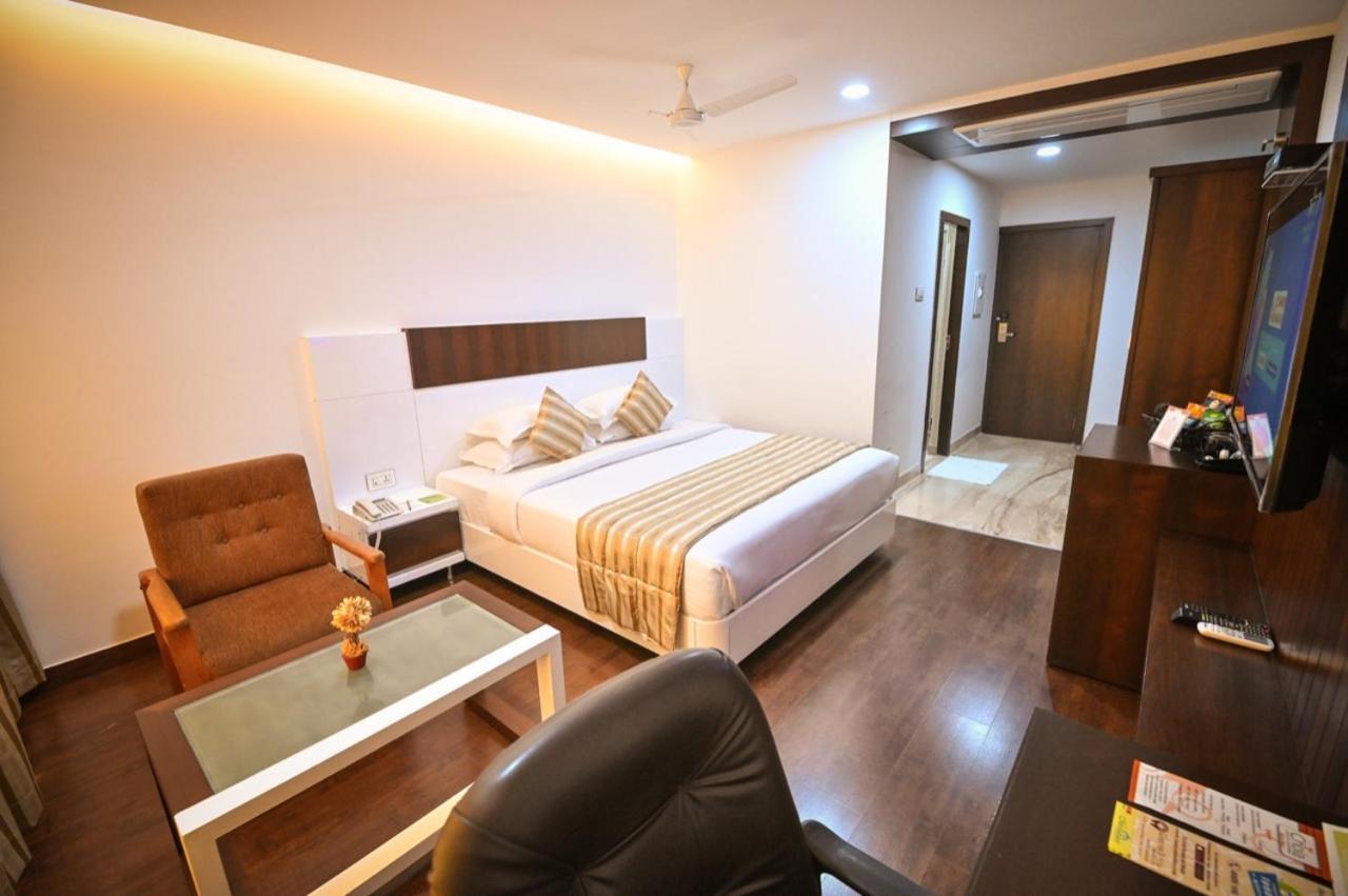 Chola Serviced Apartment Tiruchirappalli Bagian luar foto